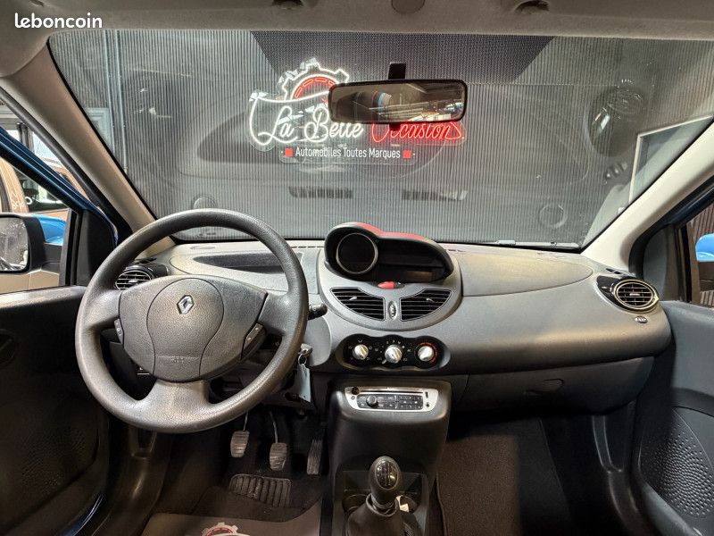 Renault TWINGO II 1.2 LEV 16V 75CH SUMMERTIME ECO² (image 10)