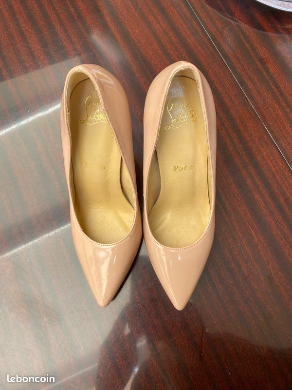 Escarpin Louboutin Vernis Nude Chaussures