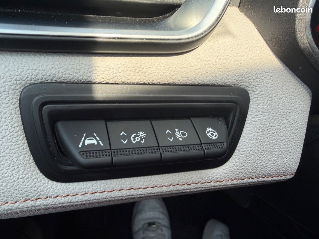 RENAULT CLIO 1.6 E-TECH 140CH INITIAL PARIS ORIGINE FRANCe (image 15)