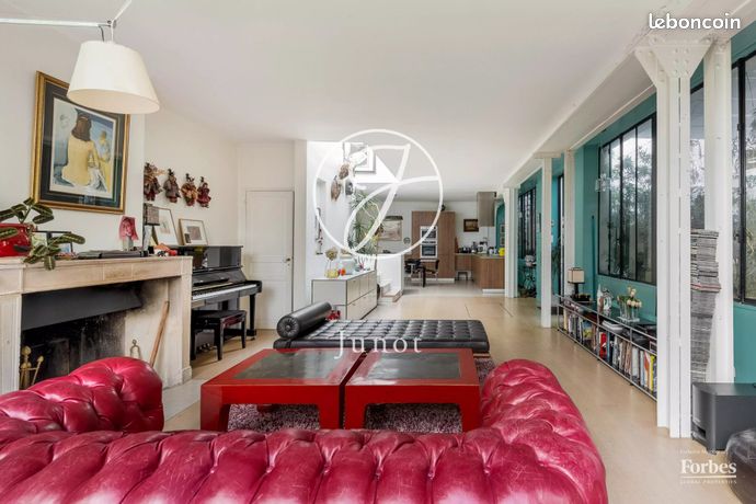Maison 6 pièces 166 m² — 23