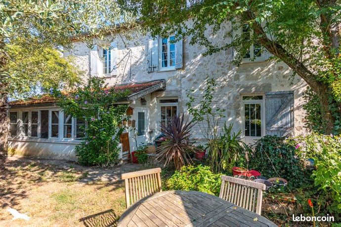 Maison 6 pièces 147 m²