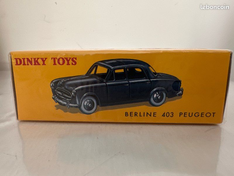 Dinky Toys / DeAgostini - RENAULT DAUPHINE MINICAB réf. 268 Neuf NBO 1