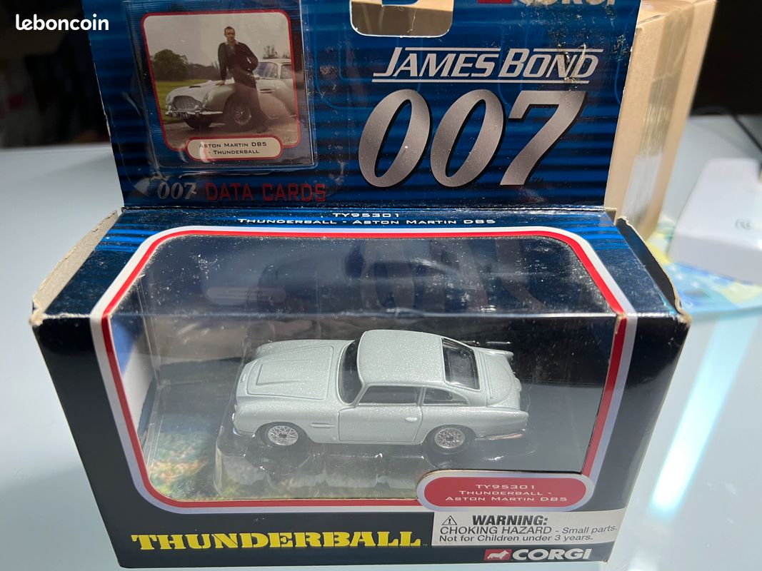 Aston Martin DB5 Corgi James Bond 007 - Échelle 1/43, Voiture De Collection