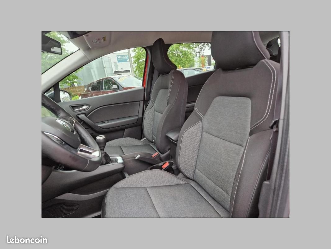 Renault Captur TCe 90 - 21 Business (image 14)