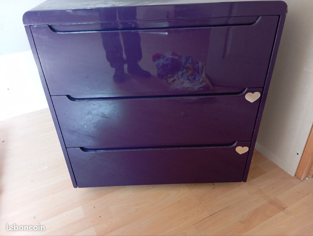 Commode (image 1)