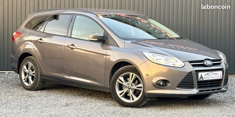 Ford Focus/1,6 tdci 115cv/année 2014/189000kms/trés propre (image 2)