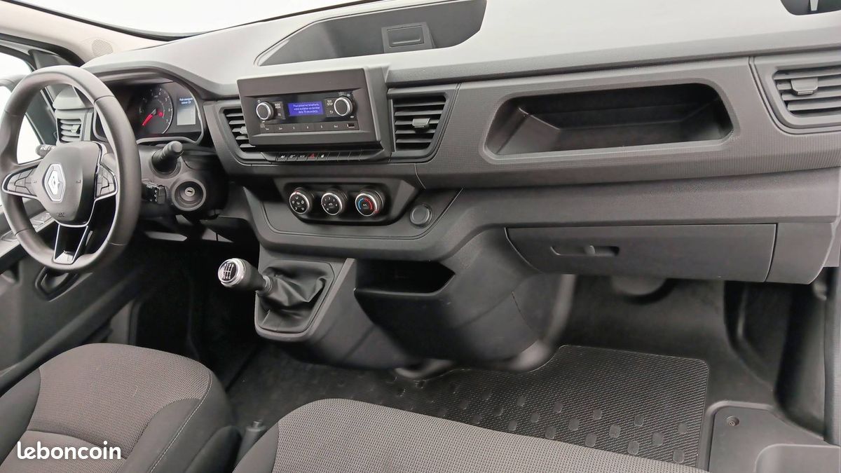 Renault trafic fgn l1h1 3000 kg blue dci 130 (image 3)
