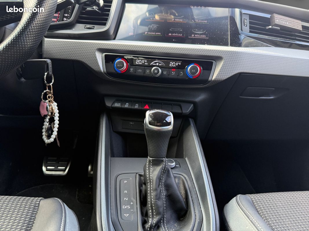 AUDI A1 S-Line 35 TFSI 150ch S TRONIC 150Ch Garantie 12 mois (image 11)