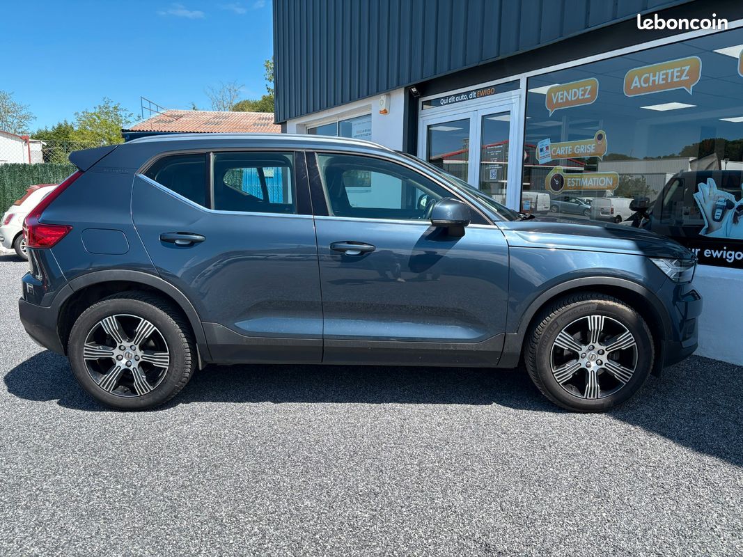 VOLVO XC40 D3 ADBLUE 150CH INSCRIPTION GEARTRONIc 8 (image 15)