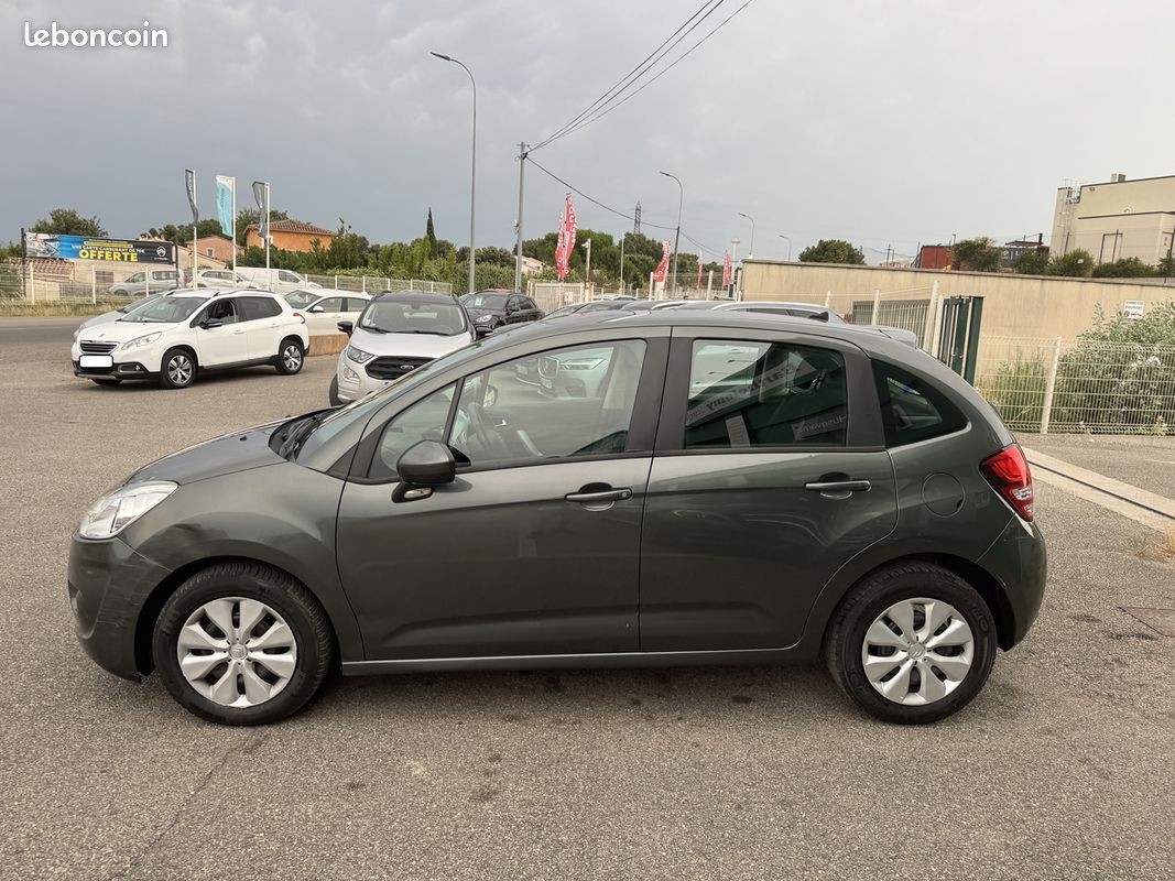Citroen C3 1.4 HDI 70CV CONFORT (image 9)