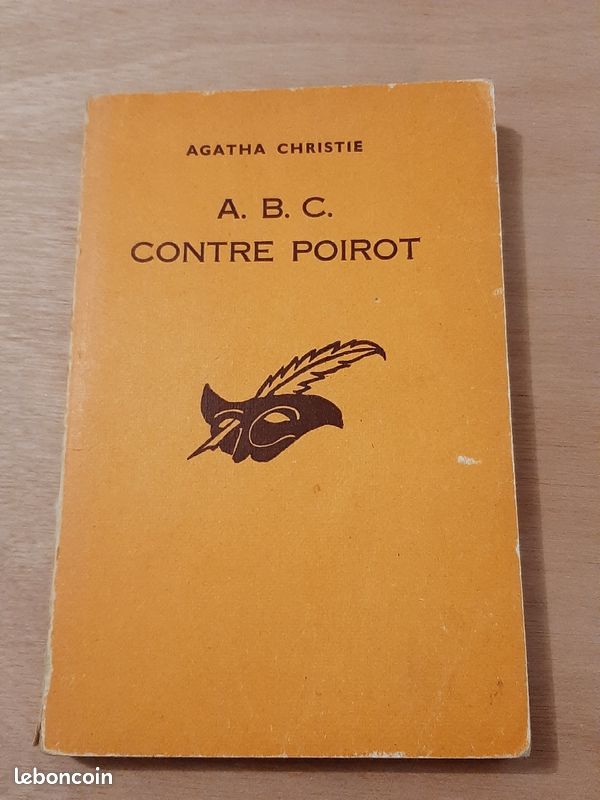 Livre A.B.C. Contre Poirot, Agatha Christie, Librairie des Champs Élysées n°263
Livre ancien, jauni (image 1)