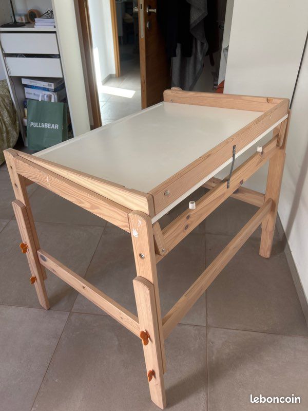 Bureau Ikea (image 4)