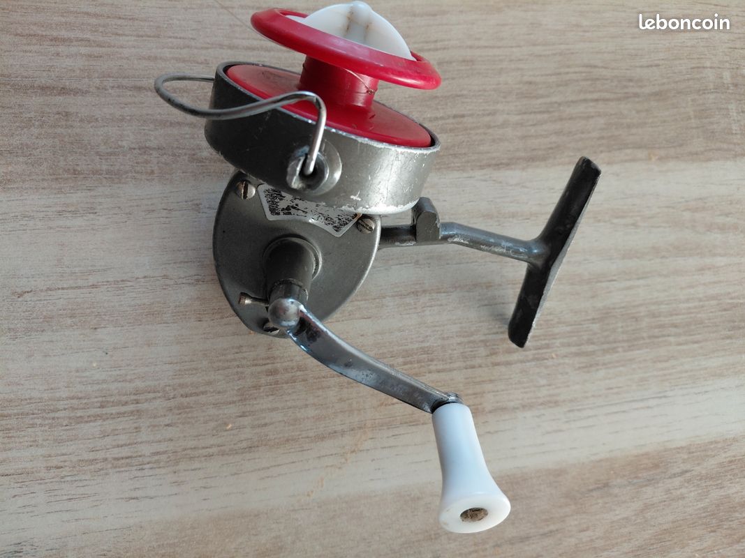 Moulinet Ancien Daiwa Argenté - Pêche Carpe, Lancer, Leurres - Fabriqué Au Japon