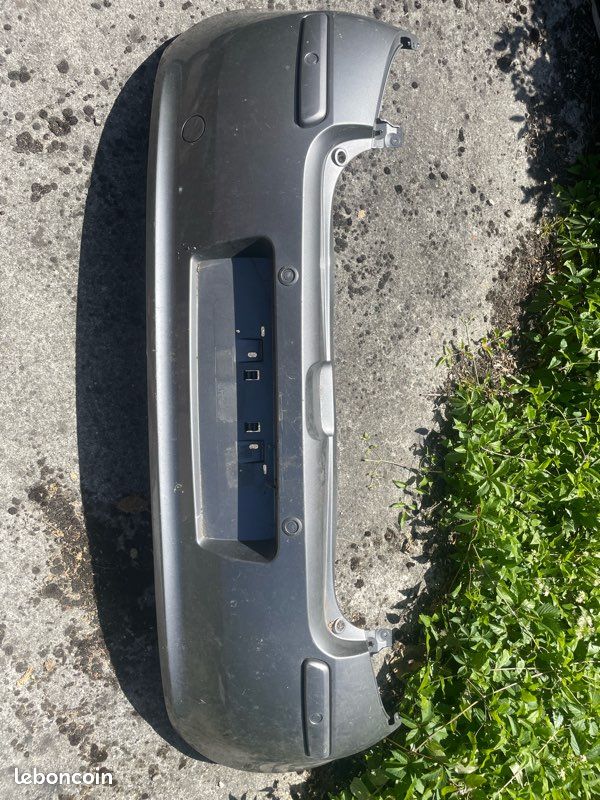 Pare choc arrière Renault CLIO 3 phase 1 (image 1)