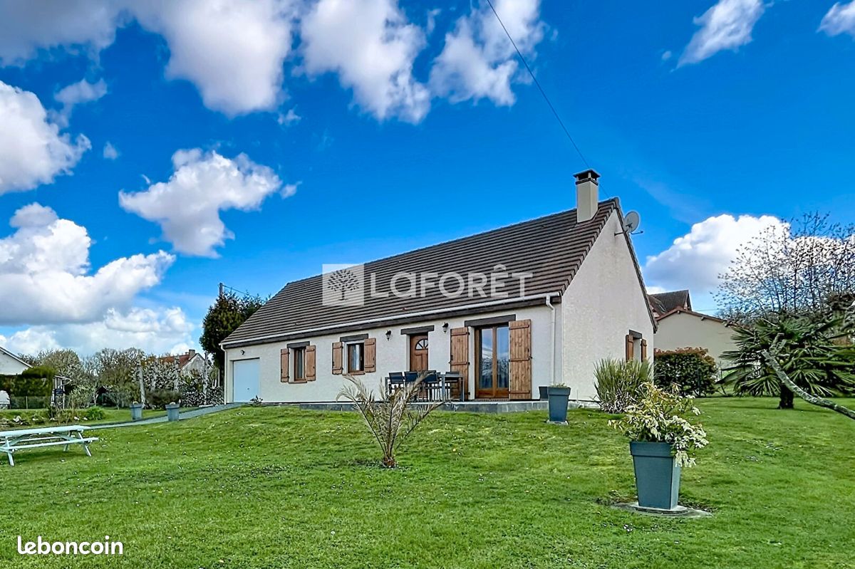 Maison 5 pièces 90 m² · à Les Trois Lacs · 90 m² · 254 000 €