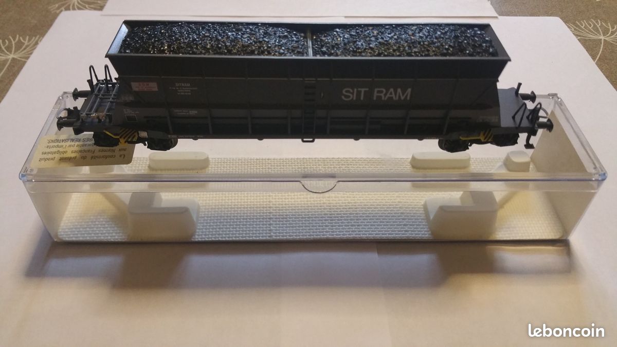 Wagon ELECTROTREN HO neuf voir photos dans sa boîte d'origine - Modélisme