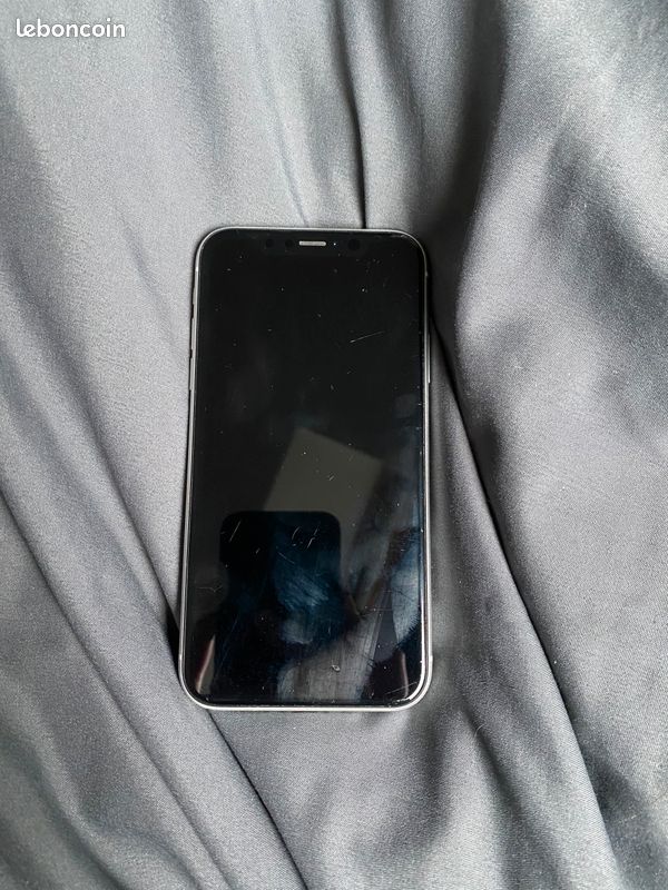 Iphone xr + coques + vitré tremper (image 2)