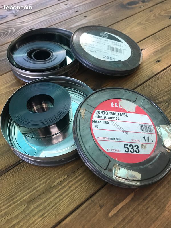 2 Bobines De Film 16 Mm En Fer - Occasion, état Fonctionnel, Marque Générique