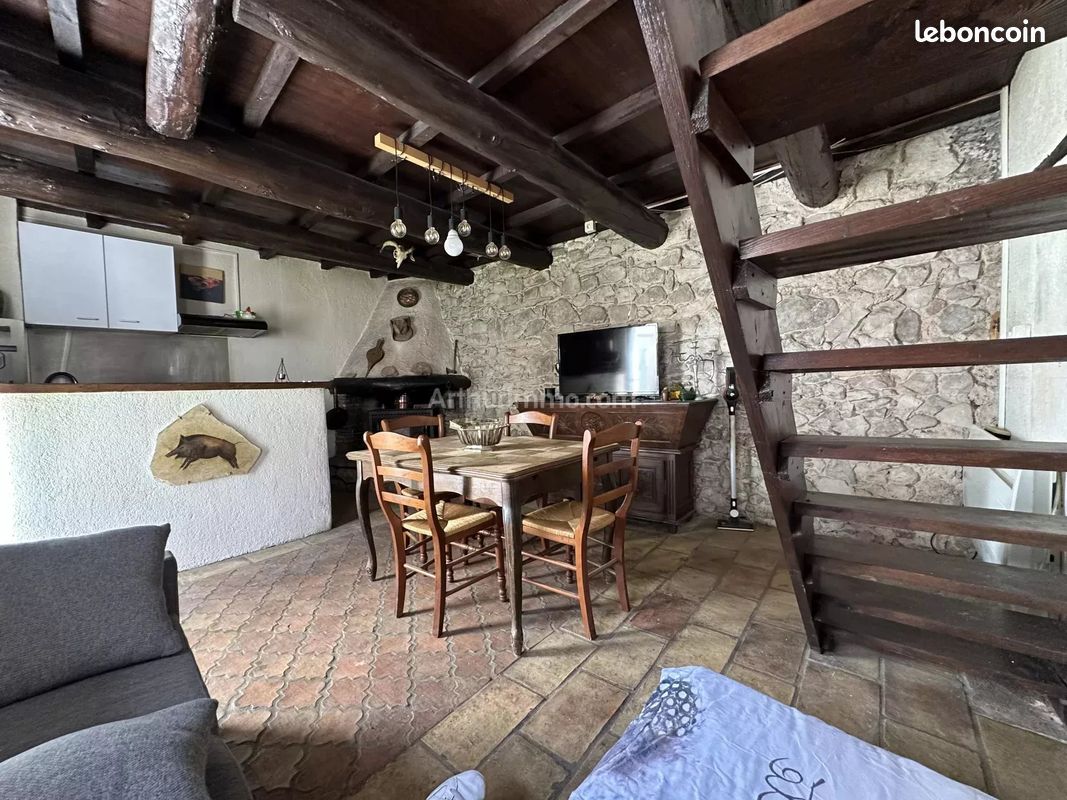 Maison 2 pièces 40 m² · à Lambruisse · 40 m² · 49 500 €