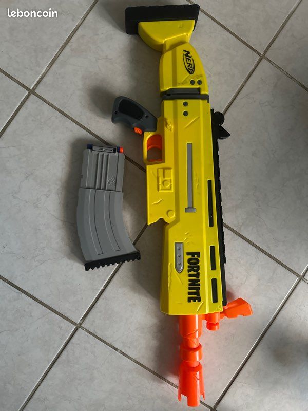 2 Nerfs Fortnite - Scar + pistolet silencieux (image 2)