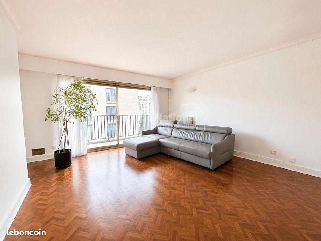 Appartement 4 pièces 102 m² · à Versailles · 102 m² · 475 000 €