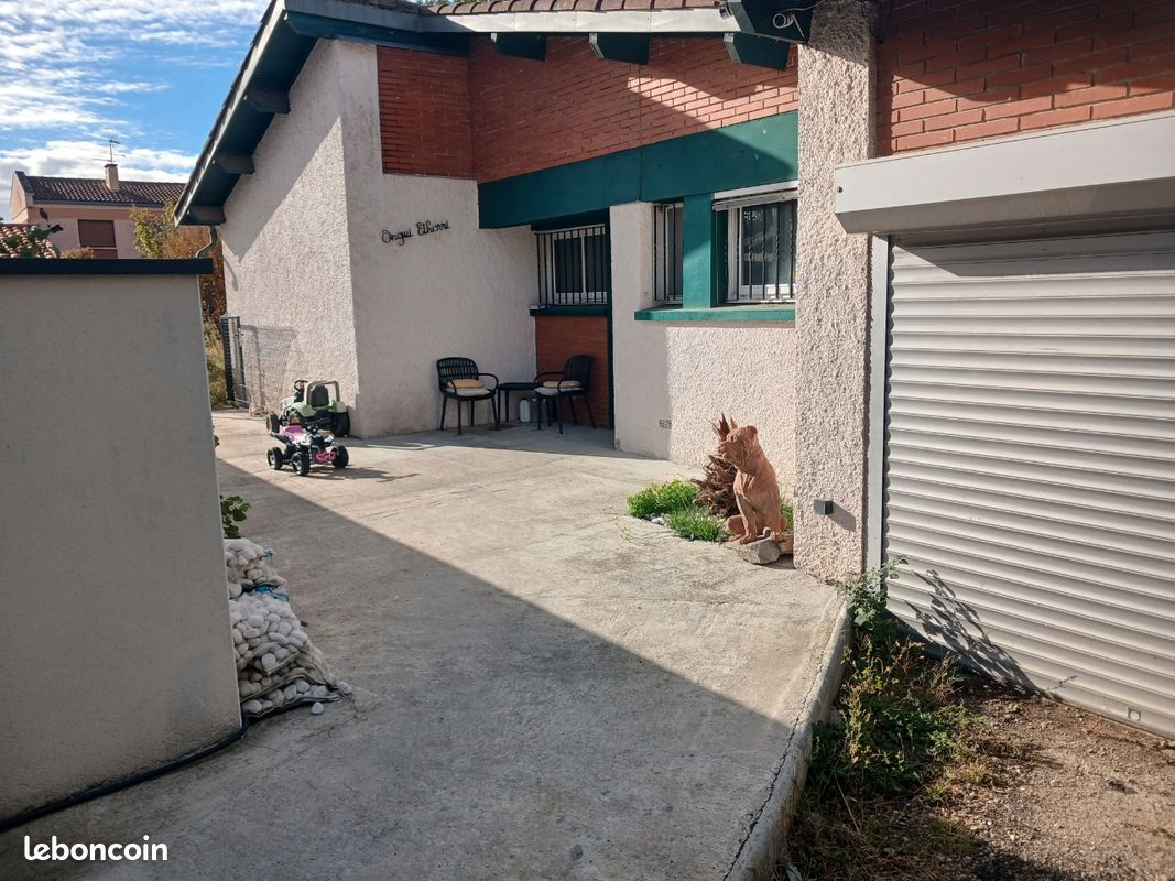 Maison 6 pièces 180 m² · à Castelginest · 180 m² · 300 000 €