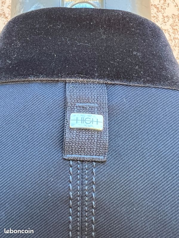 Jolie veste courte HIGH tech taille S ou 36 fr (image 5)