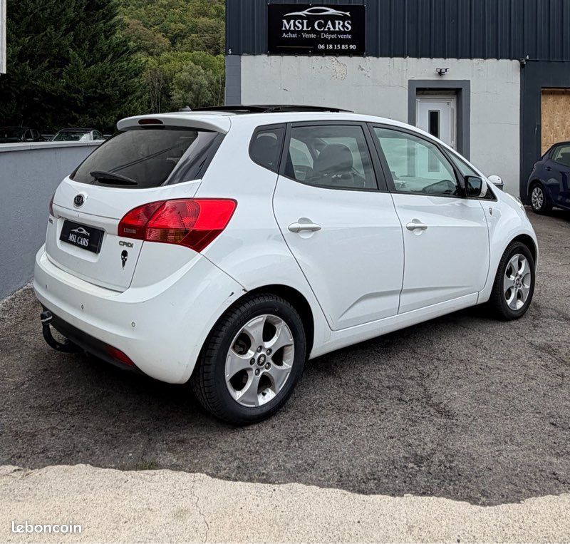 Kia venga 1.6 crdi 115cv boîte 6 moteur à chaîne très bien optionné (image 4)
