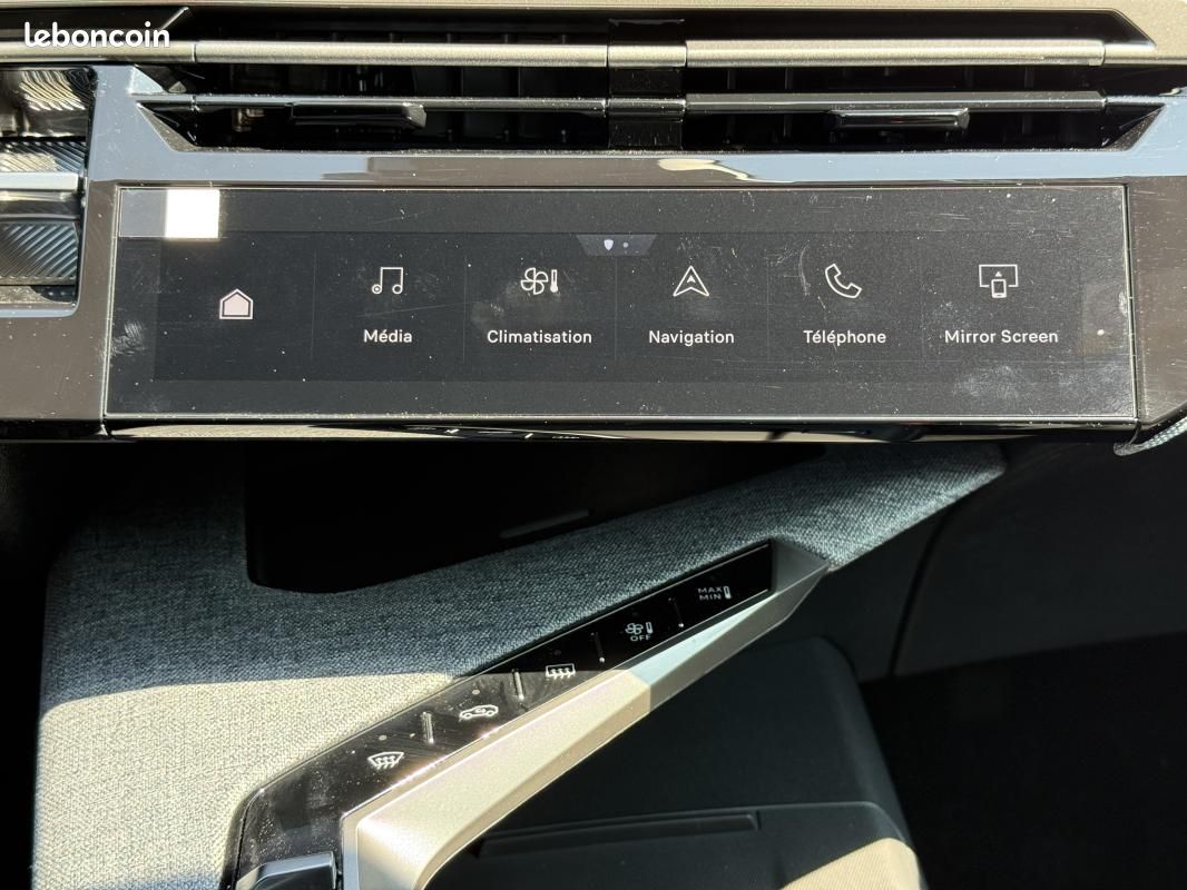 Peugeot 3008 GT EXLUSIVE HYBRID 145 CH (image 15)