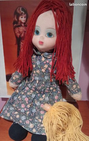 PAR AMOUR DES POUPEES : Poupée Bella 48 02 RESOLU LAURA