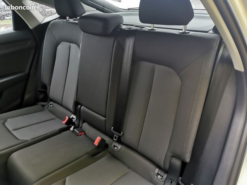 Audi Q3 Sportback 35 TDI 2.0 150 ch S-tronic7 Coffre électrique Att (image 15)