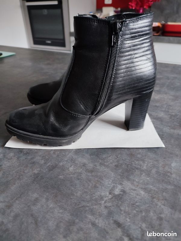 Bottines noires pointure 38 (image 2)