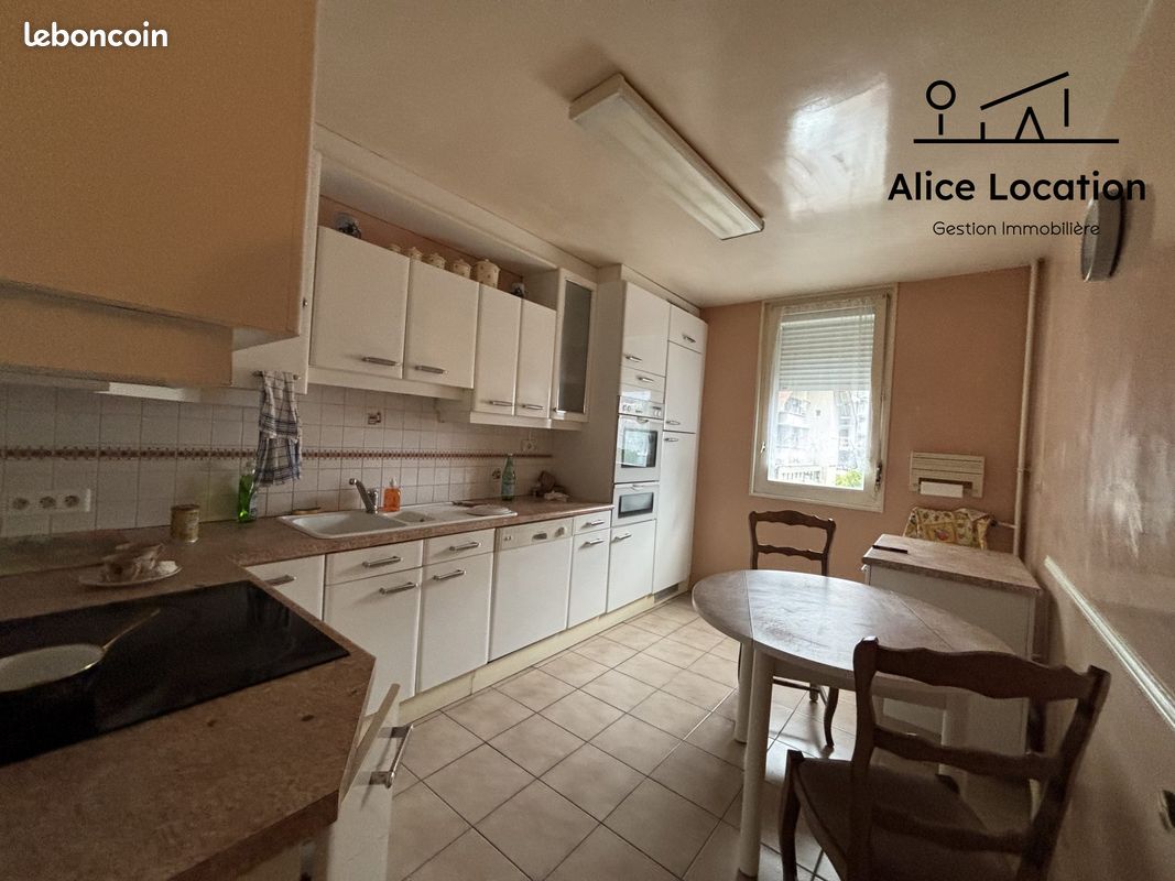 Appartement 3 pièces 92 m² · à Thonon-les-Bains · 92 m² · 1 100 €/mois