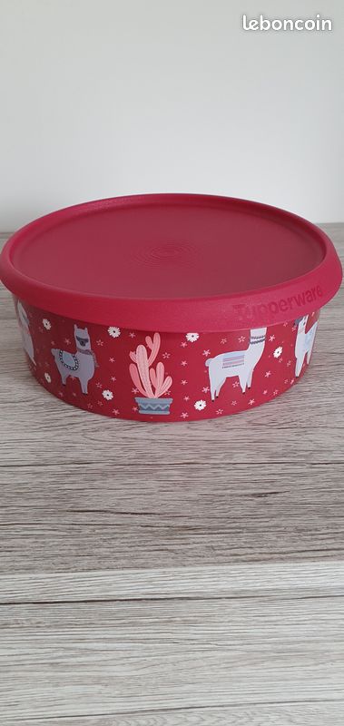 Tupperwares (image 2)