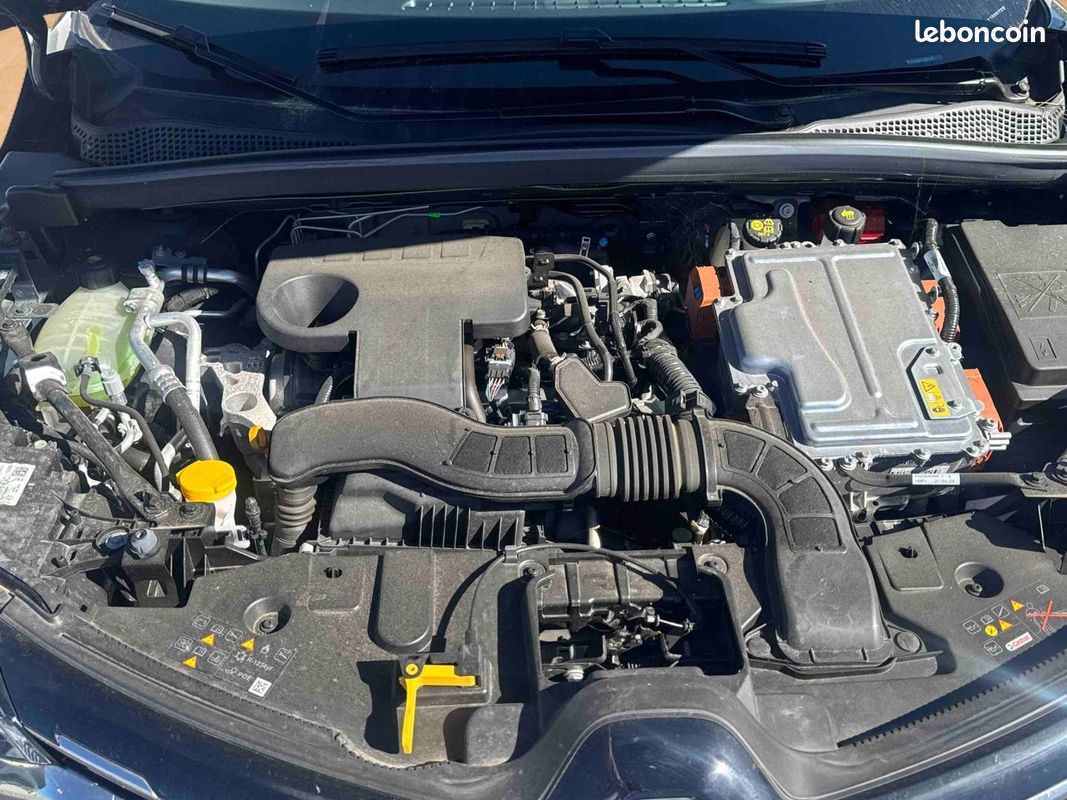 RENAULT Captur E-Tech full hybrid 145 Techno (image 10)