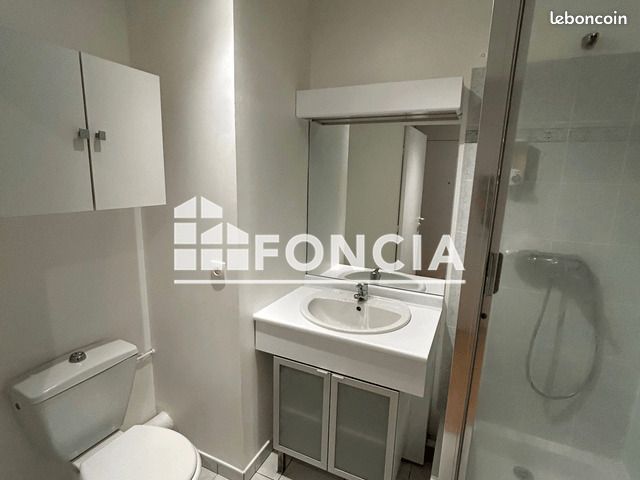 Appartement a louer  - 1 pièce(s) - 27.6 m2 - Surfyn