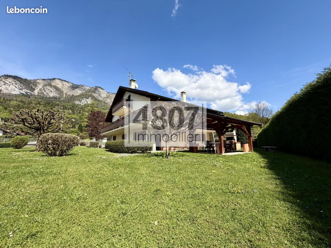 Maison 4 pièces 196 m² · à Ayse · 196 m² · 653 000 €