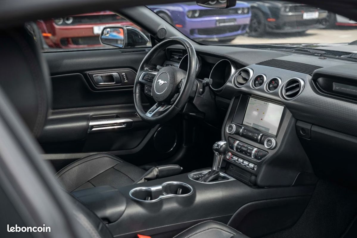 FORD Mustang GT 5.0 V8 450ch Coupé Performance | Launch Control • Différentiel autobloquant • Échappement actif (image 21)