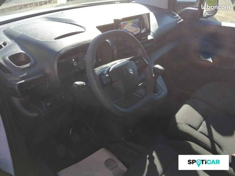 Citroen Berlingo Van M 650kg BlueHDi 100ch S&S Pack Premium Connect (image 8)