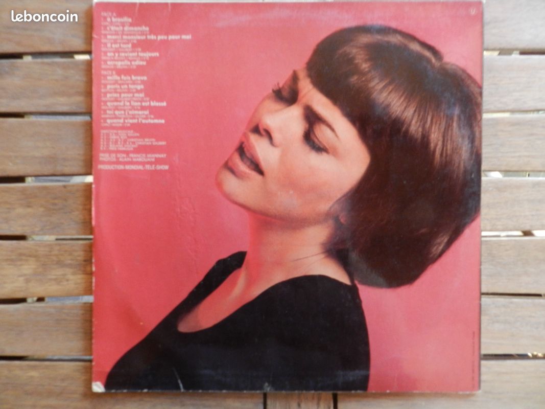 33 tours Mireille Mathieu, Bonjour Mireille (image 2)