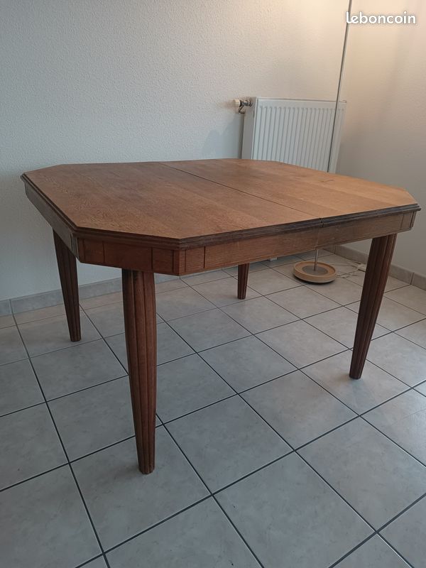 Table de salle à manger en bois pour 4 personnes (image 2)
