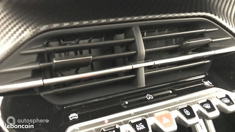 Peugeot 208 1.2 100ch S&S Style (image 26)