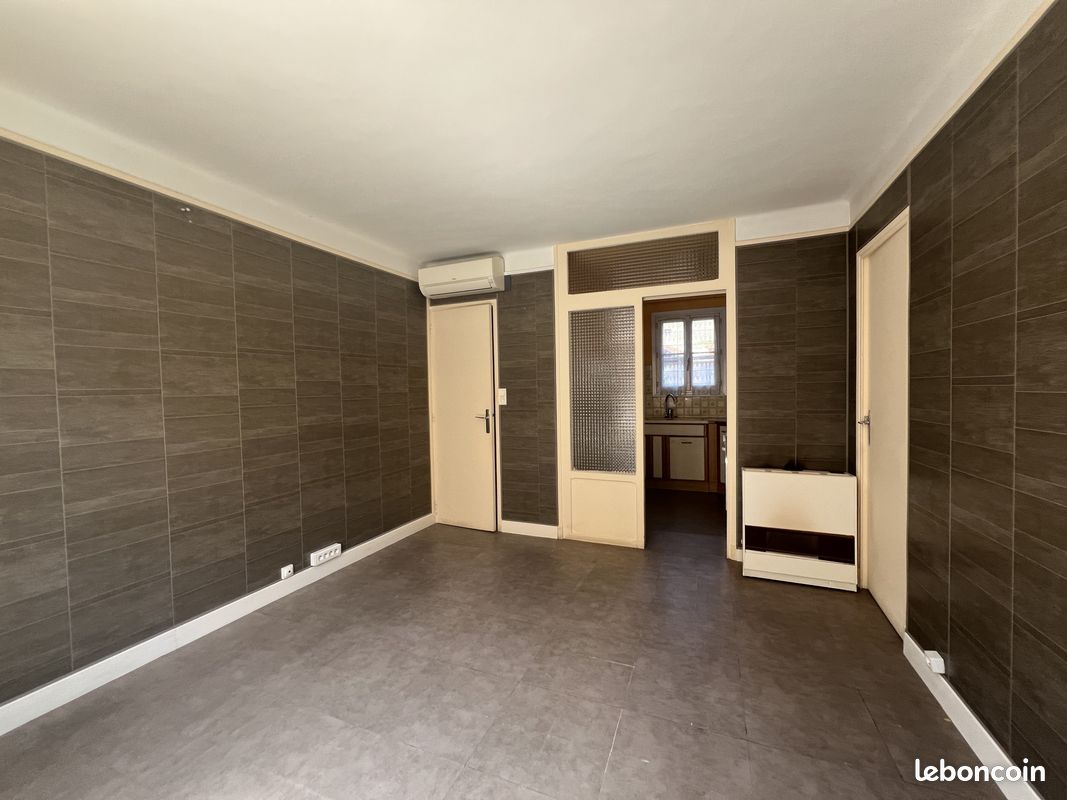 Appartement 3 pièces 44 m² · à Marseille · 44 m² · 880 €