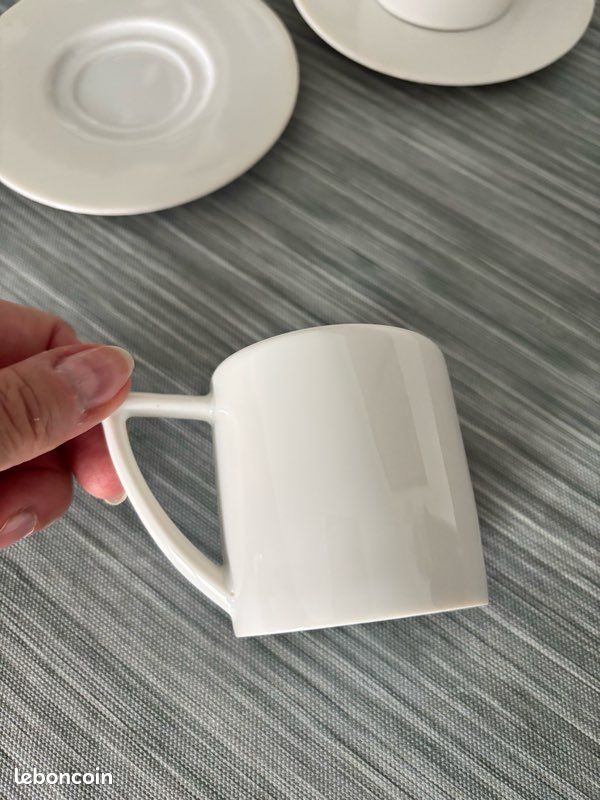 Ensemble tasses à café blanches (image 4)