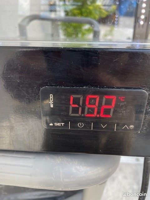 Vitrine chauffante ventilée (image 3)