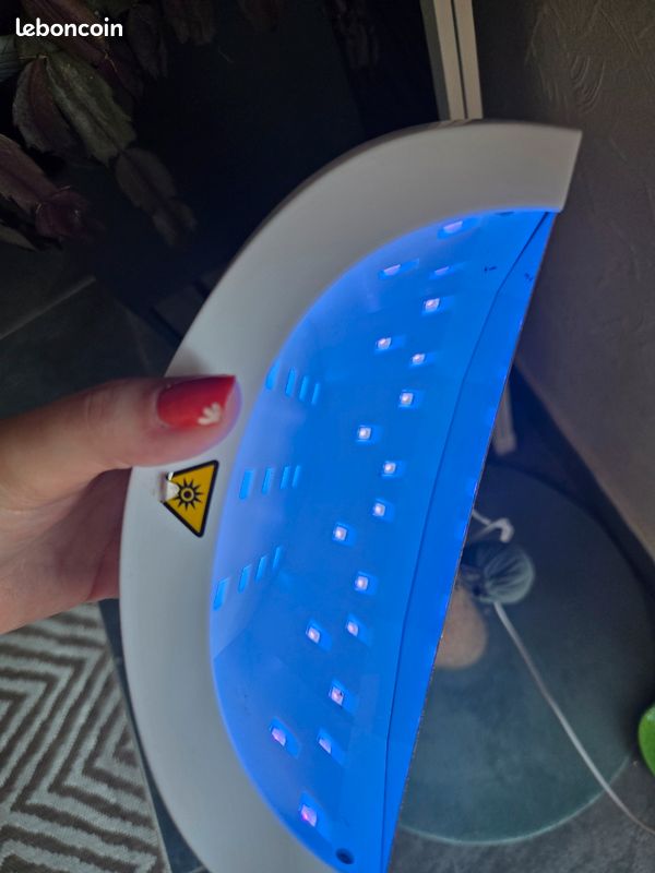 Lot lampe led uv et pinces de retrait manucurist (image 10)