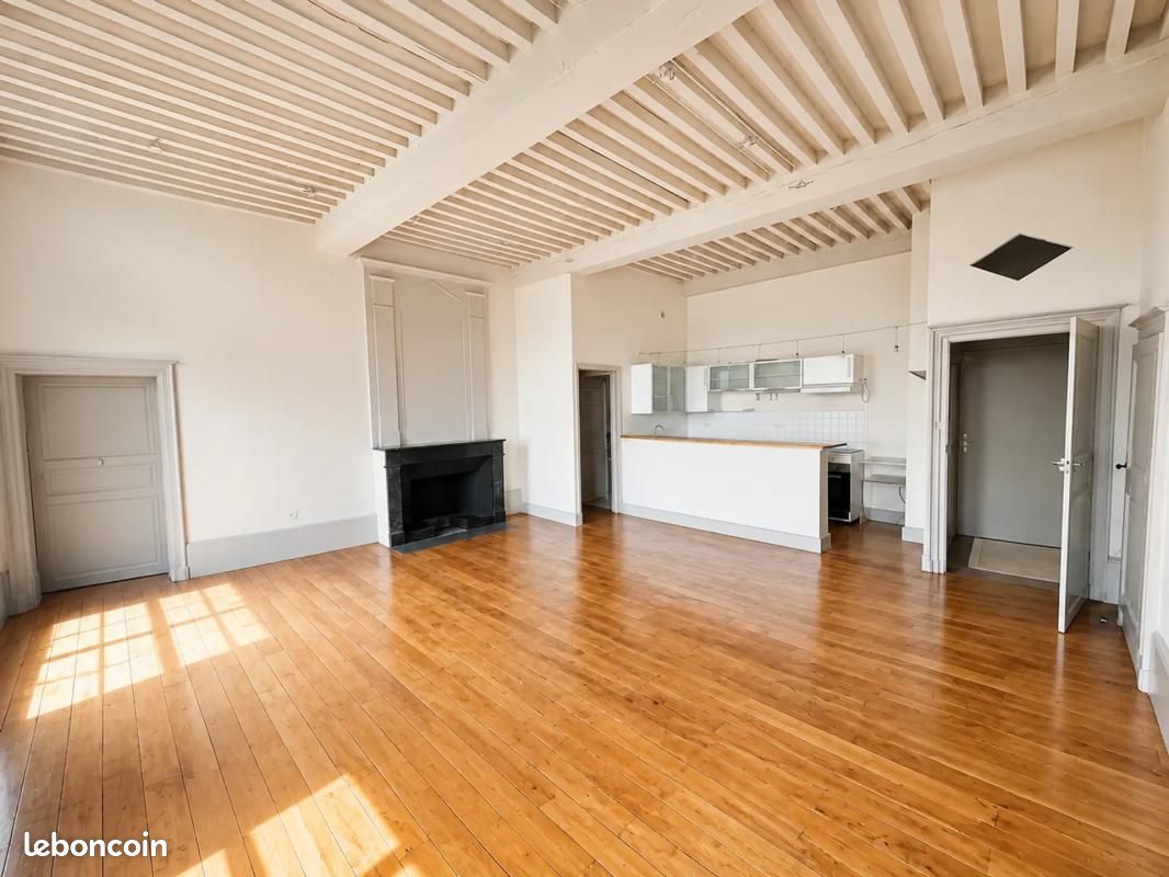 Appartement 3 pièces 82 m² · à Chonas-l'Amballan · 82 m² · 140 000 €