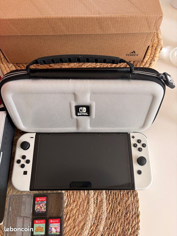Nintendo switch oled (image 2)