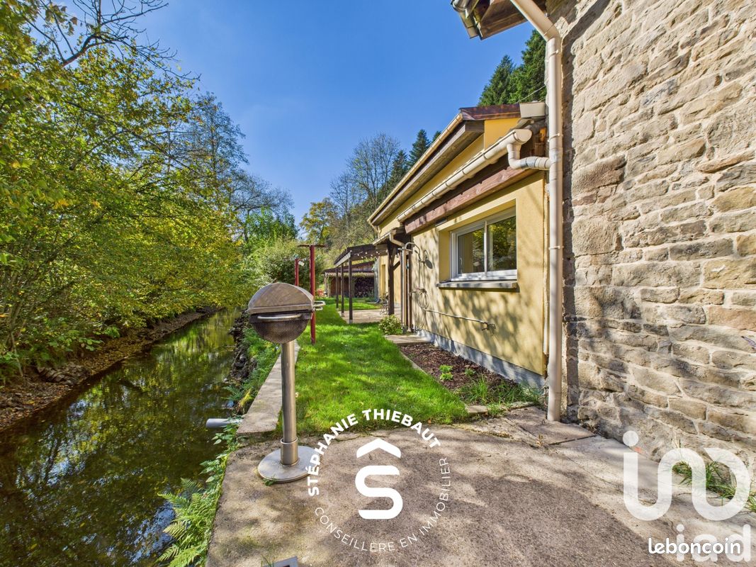 Maison 8 pièces 212 m² · à La Vôge-les-Bains · 212 m² · 237 000 €