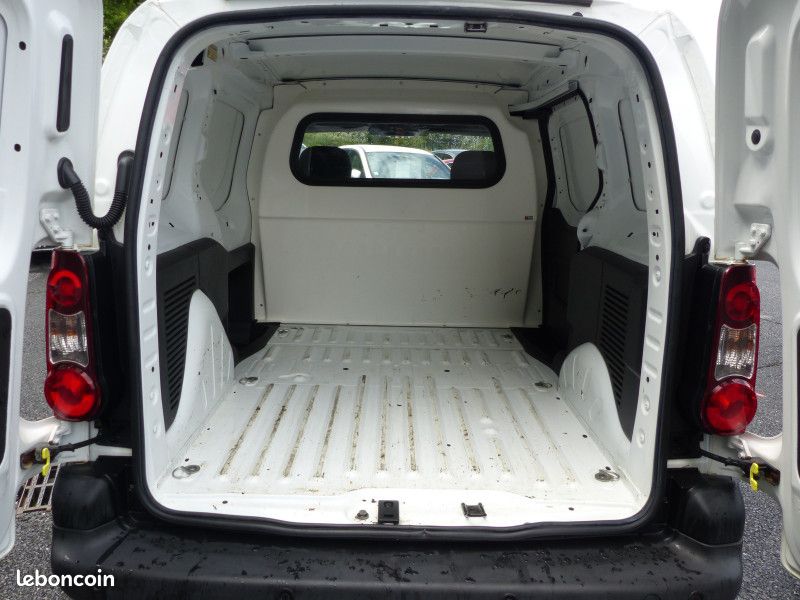 Citroen BERLINGO 20 L1 1.6 VTI 95 CONFORT (image 9)